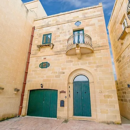 Rebbiegha Holiday Hétvégi ház *